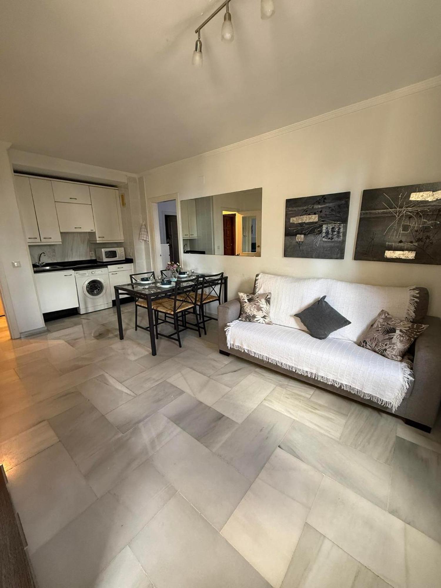 Apartamento Primera Linea Del Mar - Acceso Directo Playa Carihuela