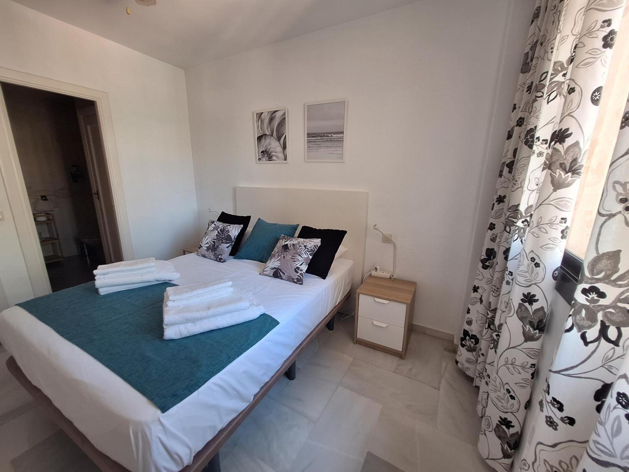 Primera Linea Del Mar - Acceso Directo Playa Carihuela Apartamento Torremolinos