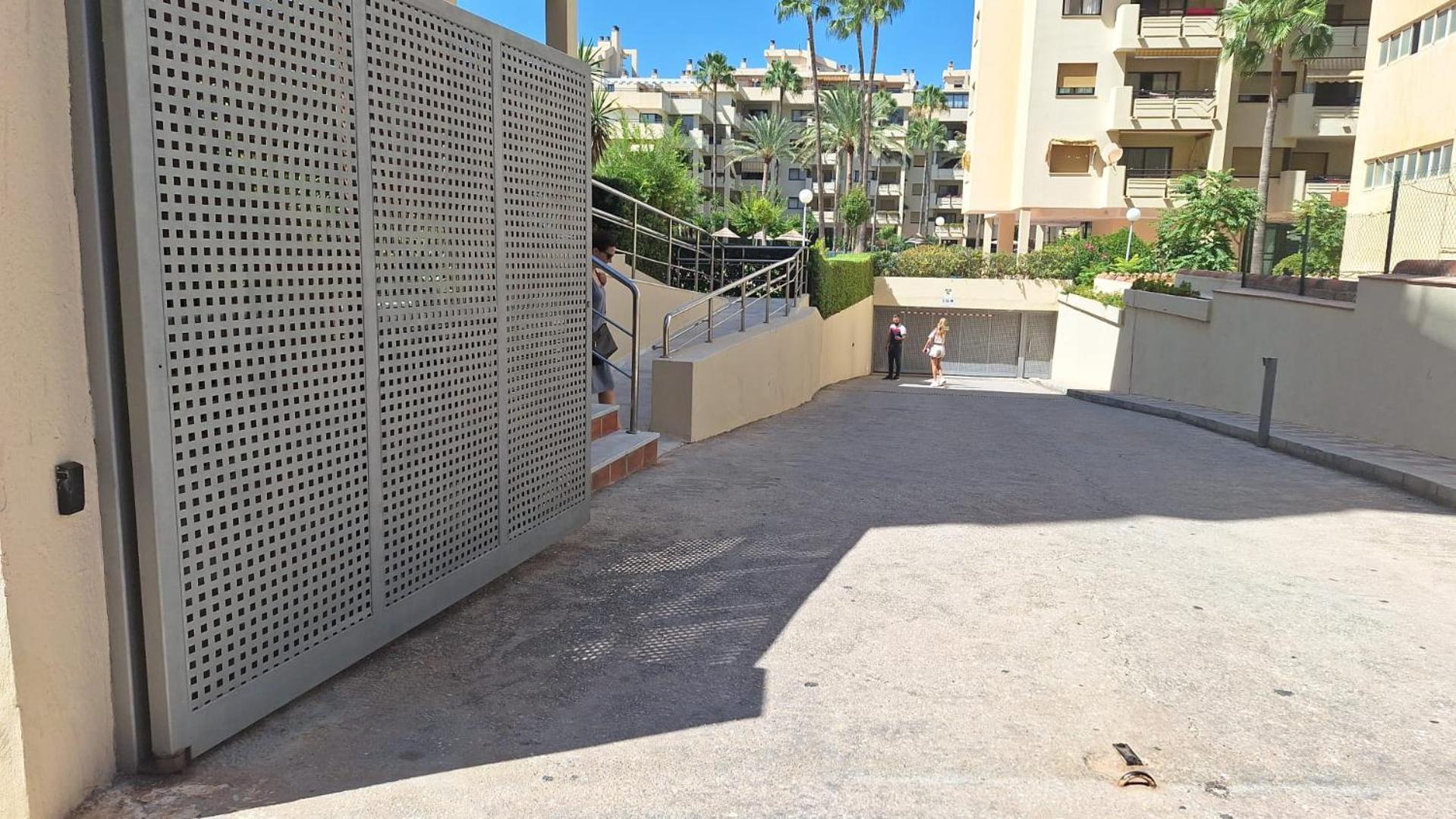 Primera Linea Del Mar - Acceso Directo Playa Carihuela Appartamento *